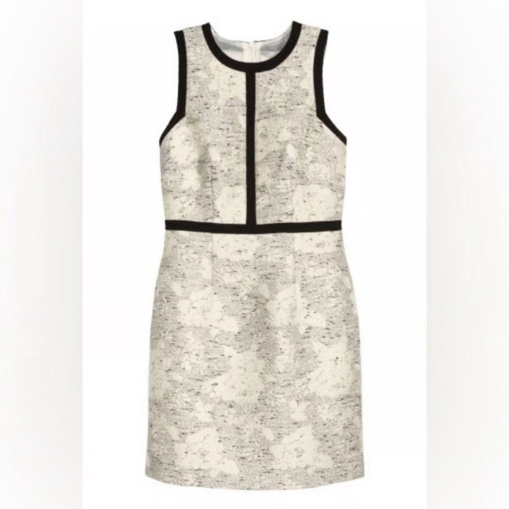 H&M | Elegant Cream Jacquard Sleeveless Dress with Black Trim & Pockets | Size 2